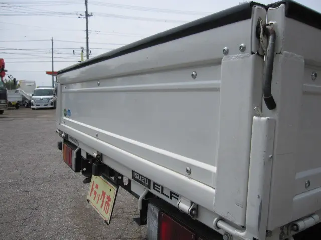 いすゞ エルフ TKG-NHR85A(2WD)の写真29