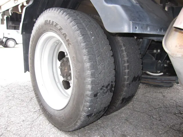 いすゞ エルフ TKG-NHR85A(2WD)の写真37