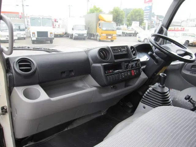 日野 デュトロ TKG-XZC605M(2WD)の写真19
