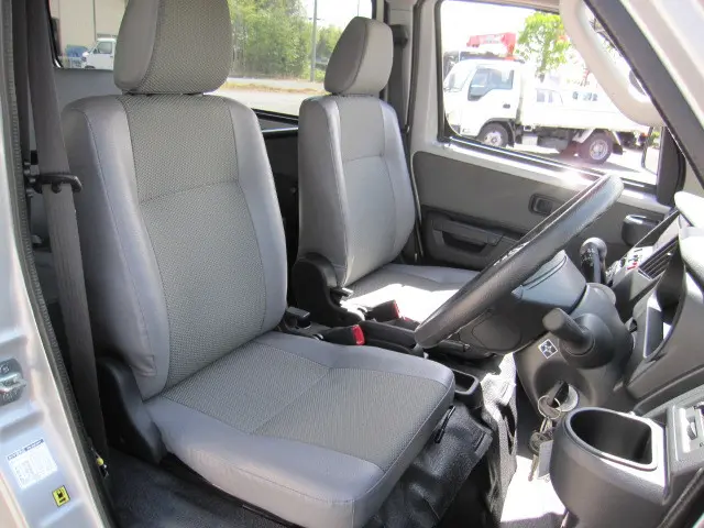 トヨタ タウンエースバン 5BF-S413M(4WD)の写真19