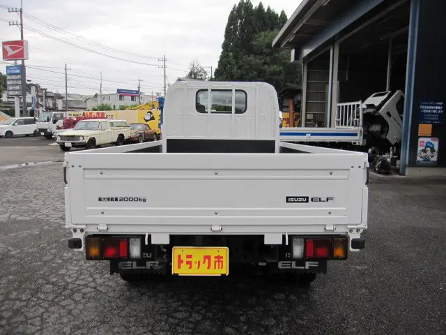 いすゞ エルフ TRG-NJR85A(2WD)の写真4
