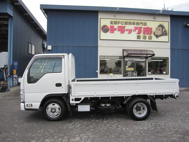いすゞ エルフ TRG-NJR85A(2WD)の写真13