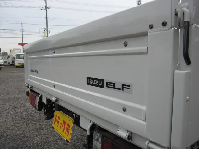 いすゞ エルフ TRG-NJR85A(2WD)の写真20