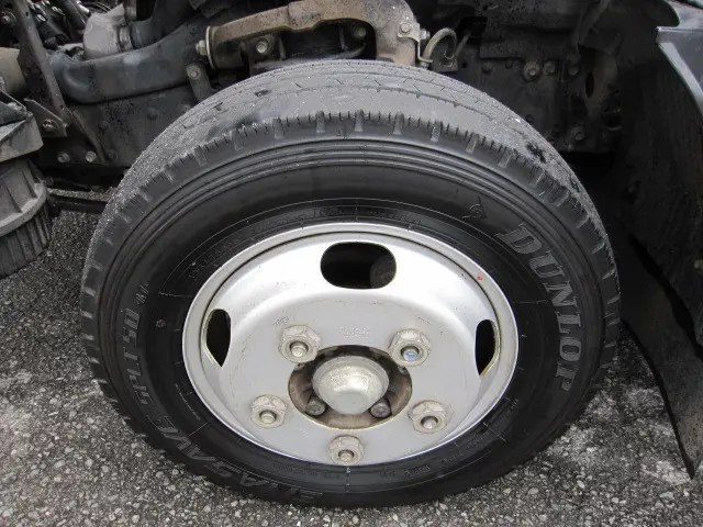 いすゞ エルフ TRG-NJR85A(2WD)の写真39