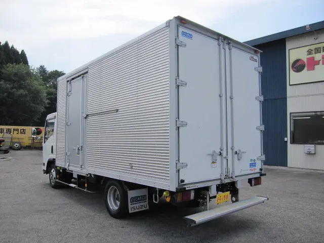 いすゞ エルフ TRG-NPR85AN(2WD)の写真11