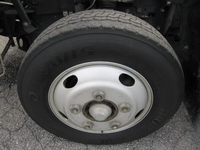 いすゞ エルフ TRG-NPR85AN(2WD)の写真49