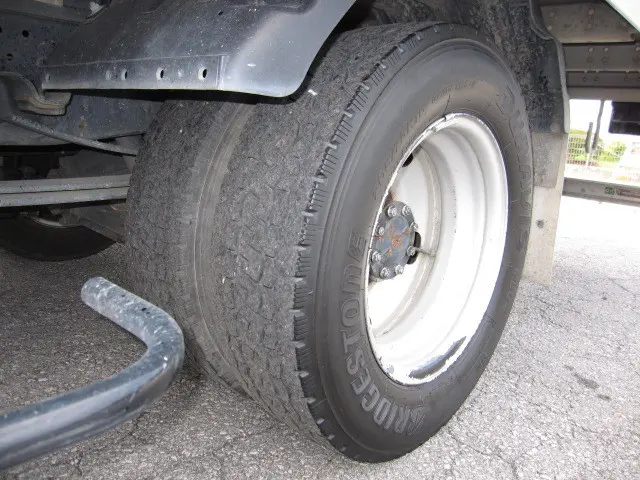 いすゞ エルフ TRG-NPR85AN(2WD)の写真50