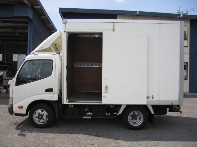 トヨタ ダイナ TKG-XZC605(2WD)の写真4