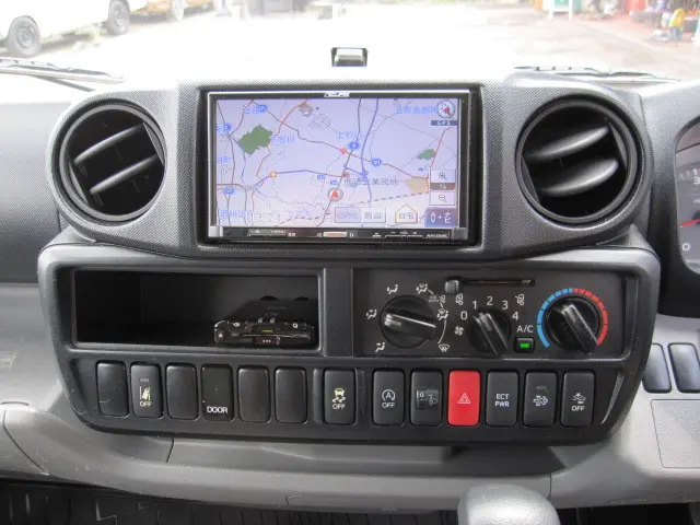 トヨタ ダイナ TKG-XZC605(2WD)の写真17