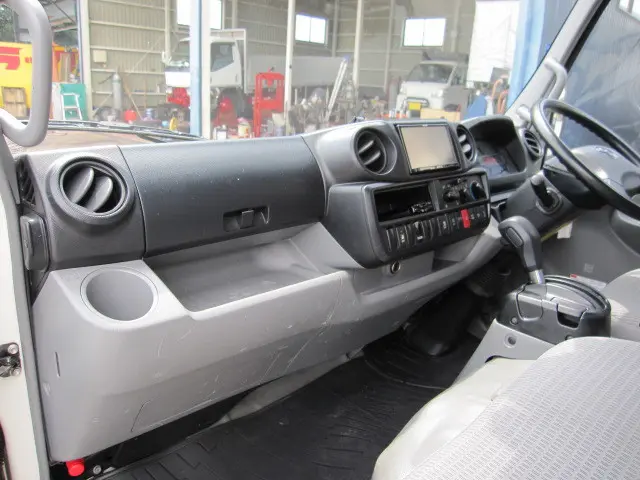 トヨタ ダイナ TKG-XZC605(2WD)の写真19