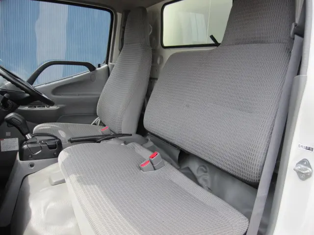 トヨタ ダイナ TKG-XZC605(2WD)の写真23