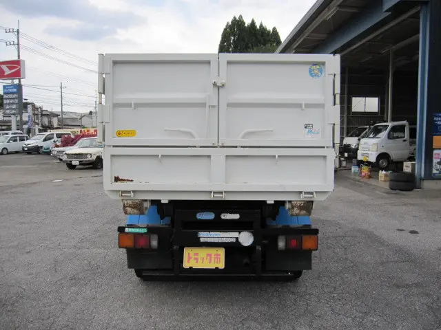 三菱 キャンター KK-FE73CB(2WD)の写真5