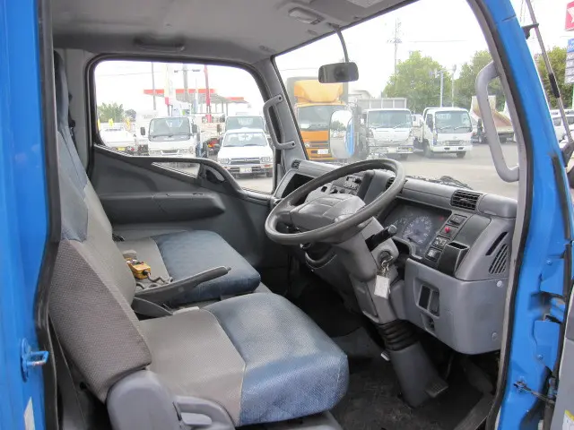 三菱 キャンター KK-FE73CB(2WD)の写真30