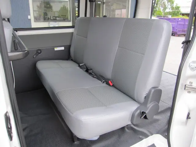 トヨタ タウンエースバン 5BF-S403M(2WD)の写真30