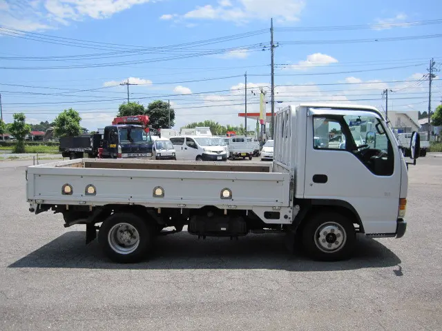 いすゞ エルフ KK-NHR69E(2WD)の写真14