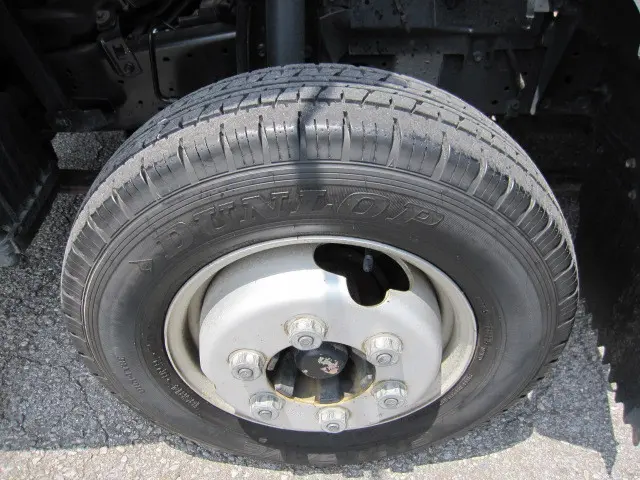 いすゞ エルフ KK-NHR69E(2WD)の写真34