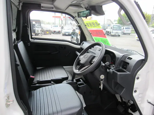 ダイハツ ハイゼットトラック 3BD-S500P(2WD)の写真4