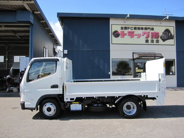 三菱 キャンター 2RG-FBA20(2WD)の写真14