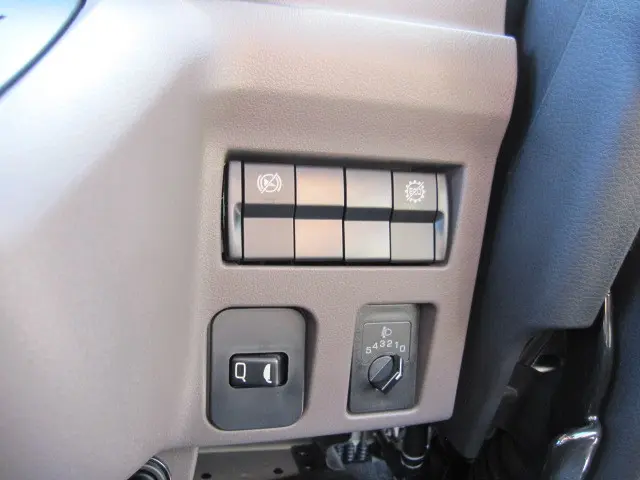 三菱 キャンター 2RG-FBA20(2WD)の写真20