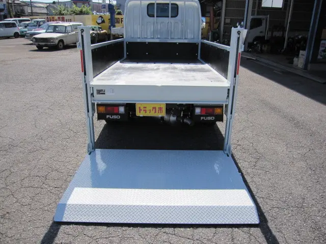 三菱 キャンター 2RG-FBA20(2WD)の写真37