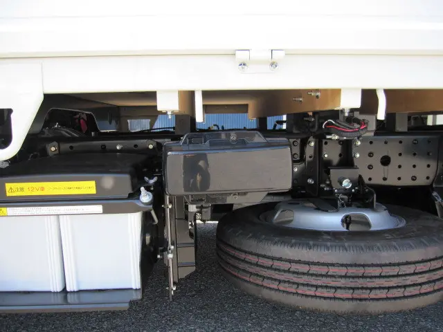 三菱 キャンター 2RG-FBA20(2WD)の写真38
