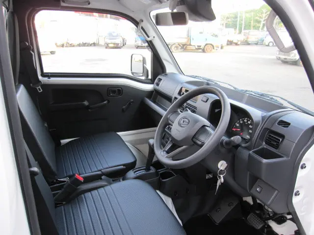 ダイハツ ハイゼットトラック 3BD-S500P(2WD)の写真5