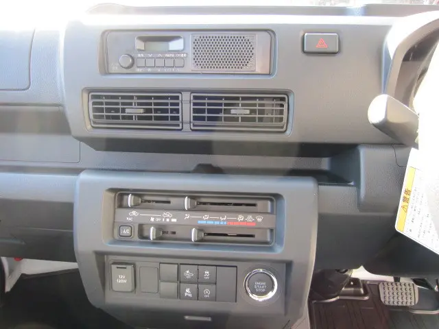 ダイハツ ハイゼットトラック 3BD-S500P(2WD)の写真21