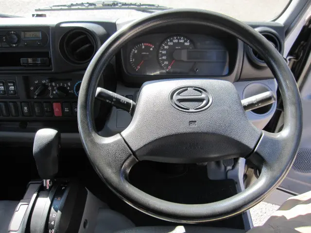 日野 デュトロ TPG-XZU605M(2WD)の写真15