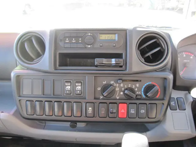 日野 デュトロ TPG-XZU605M(2WD)の写真16