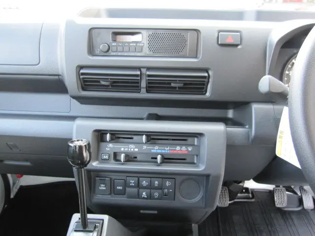ダイハツ ハイゼットトラック 3BD-S510P(4WD)の写真11