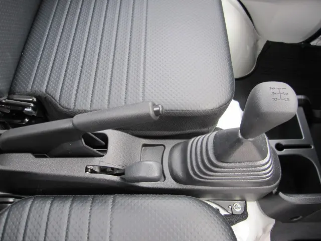 ダイハツ ハイゼットトラック 3BD-S510P(4WD)の写真6