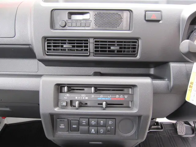 ダイハツ ハイゼットトラック 3BD-S510P(4WD)の写真11