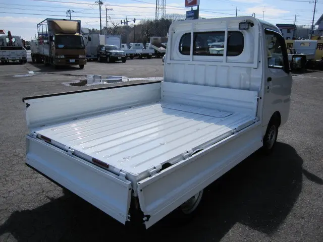 ダイハツ ハイゼットトラック 3BD-S510P(4WD)の写真3