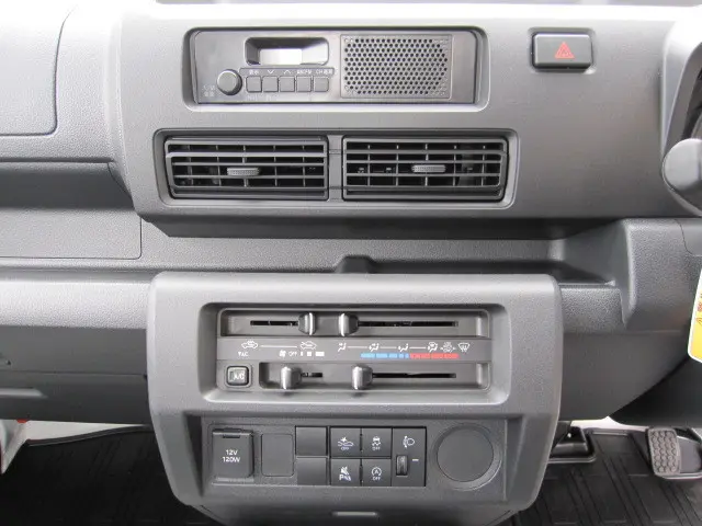 ダイハツ ハイゼットトラック 3BD-S500P(2WD)の写真11