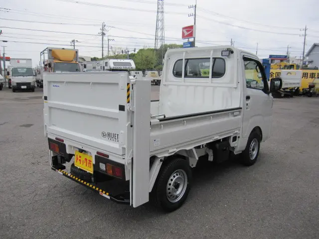 ダイハツ ハイゼットトラック 3BD-S510P(4WD)の写真2