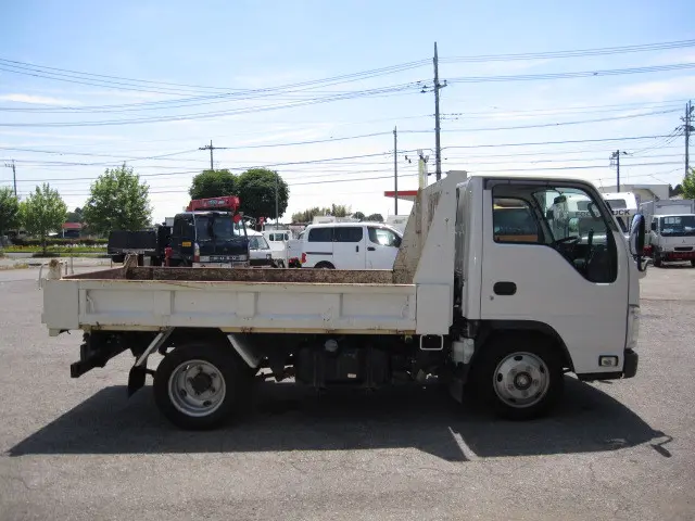 いすゞ エルフ TPG-NJR85AD(2WD)の写真13