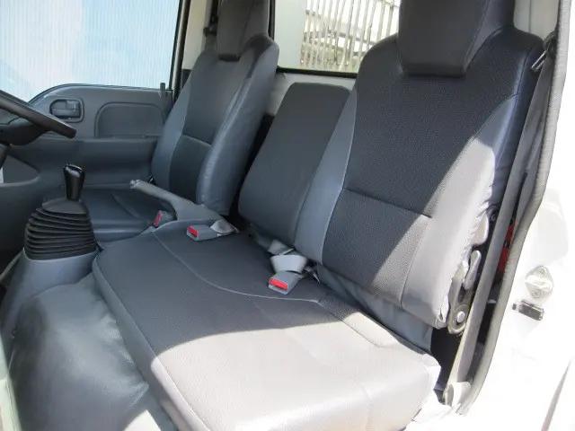 いすゞ エルフ TPG-NJR85AD(2WD)の写真25