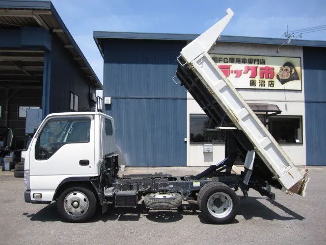 いすゞ エルフ TPG-NJR85AD(2WD)の写真28