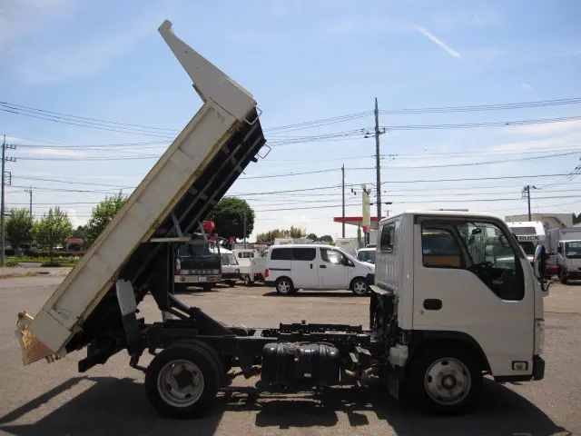 いすゞ エルフ TPG-NJR85AD(2WD)の写真29
