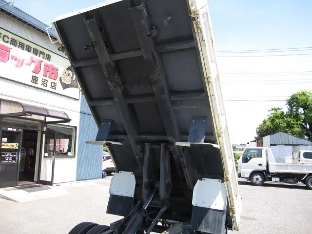 いすゞ エルフ TPG-NJR85AD(2WD)の写真30