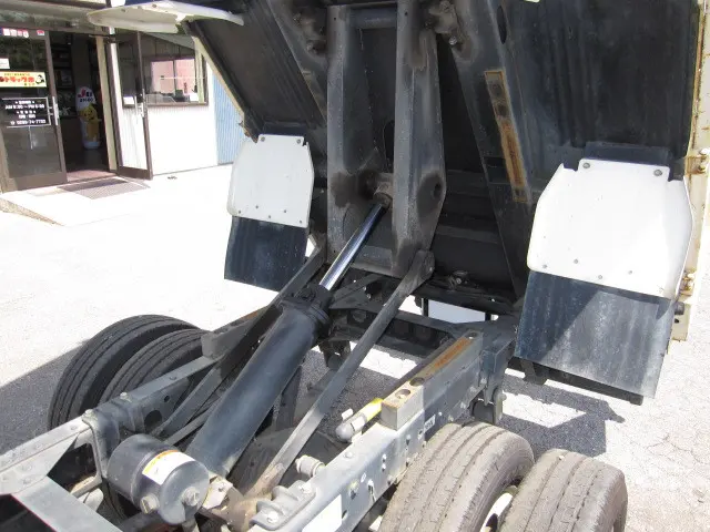 いすゞ エルフ TPG-NJR85AD(2WD)の写真32