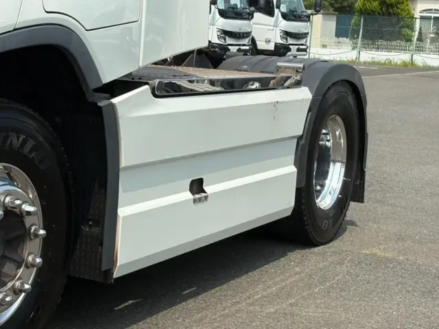 ボルボ FM トラクター 2DG-KA2TDA1(2WD)の写真6