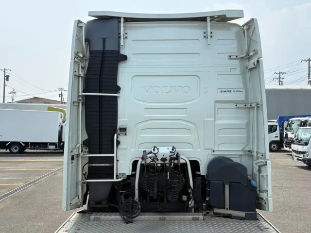 ボルボ FM トラクター 2DG-KA2TDA1(2WD)の写真7