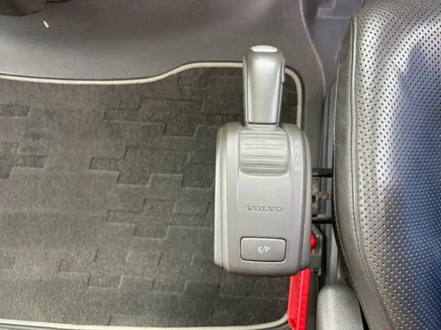 ボルボ FM トラクター 2DG-KA2TDA1(2WD)の写真22
