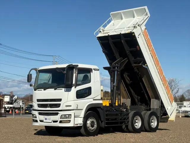 三菱 スーパーグレート QKG-FV60VXの写真1