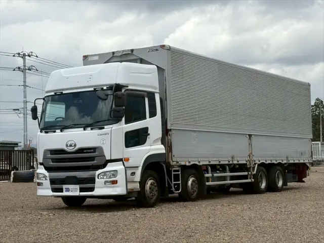 ＵＤ クオン QKG-CG5ZAの写真1