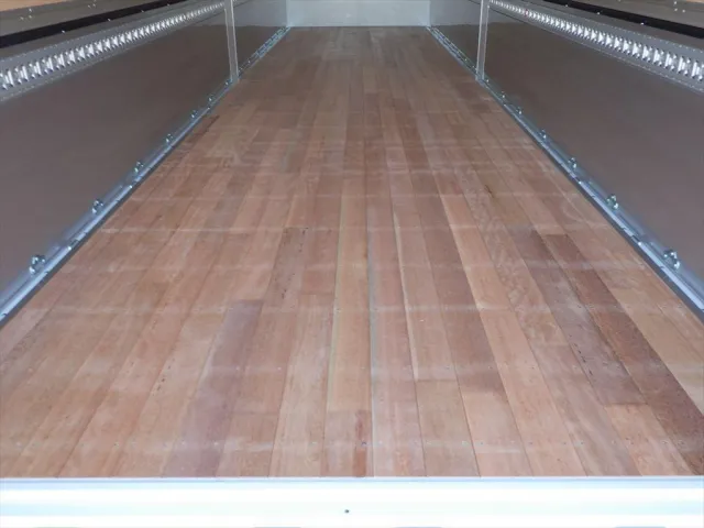 三菱 スーパーグレート 2PG-FS84VZ(8x4)の写真8