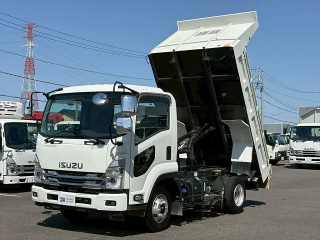 いすゞ フォワード 2RG-FRR90S1の写真1