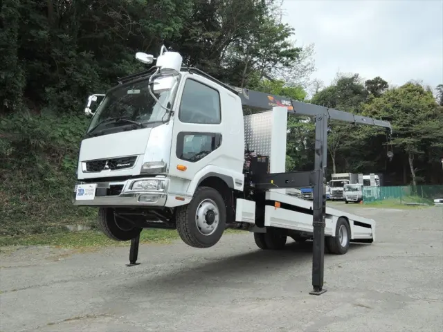 三菱 ファイター 2KG-FK62FZの写真1