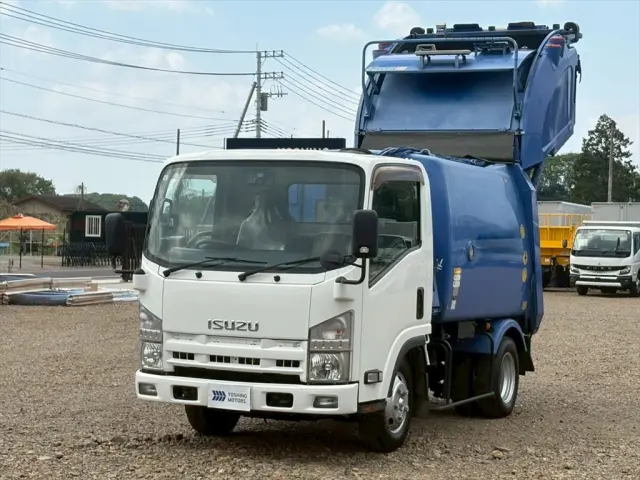 いすゞ エルフ TKG-NMR85ANの写真1